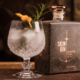 Skin Gin Flasche Glas