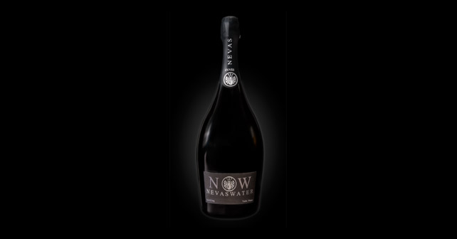 Nevas Water Cuveé