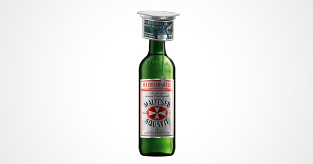 Flasche Malteserkreuz Aquavit mit Steakthermometer im On-Pack