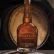 Woodford Reserve Select American Oak Flasche auf Fass