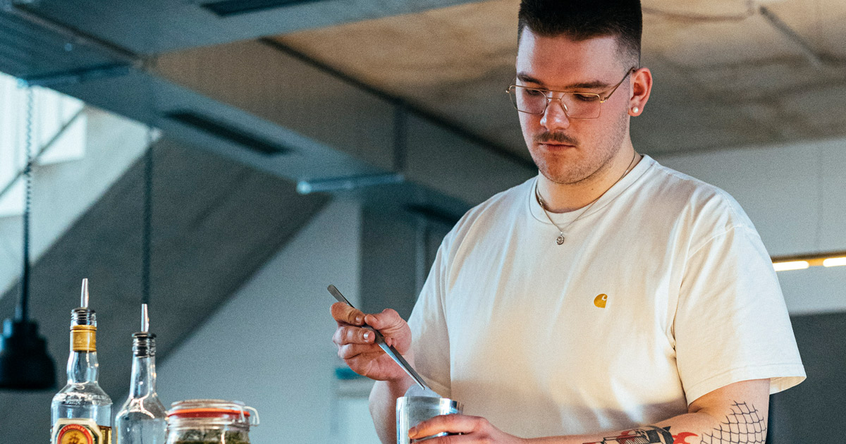 barkeeper armin hagenhenrich