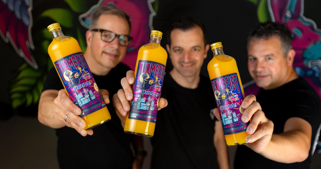 Kultgetränk der 90er: TURMGEIST Maracuja-Orange-Fruchtlikör von Brüdergeist