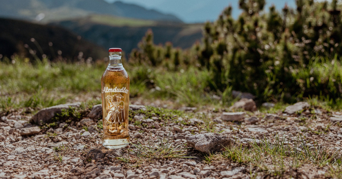 Almdudler Flasche Berge