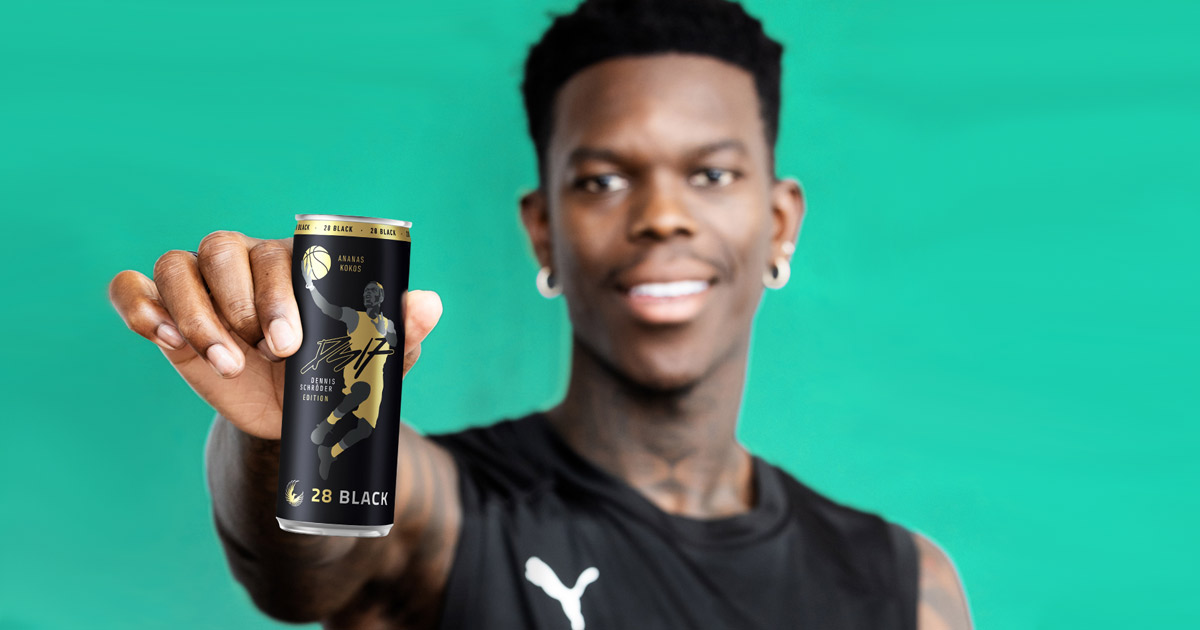 28 black Dennis schröder