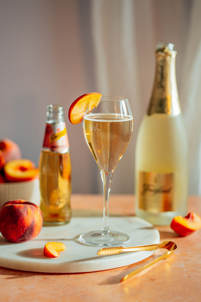 freixenet white peach