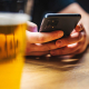 Bier Handy Adobe Stock