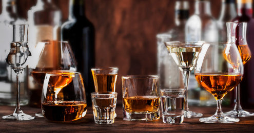 Spirituosen Auswahl Adobe Stock