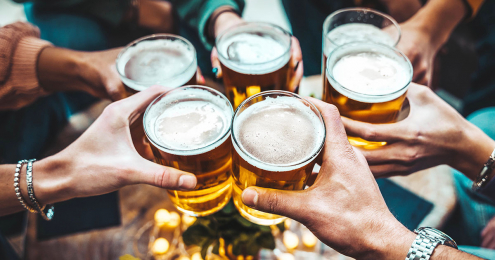 Bier- Prost Gläser Adobe Stock